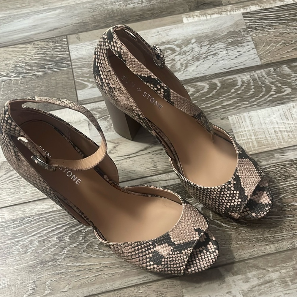 Sun Stone Heels
